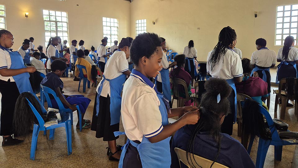 Hairdressing students in class